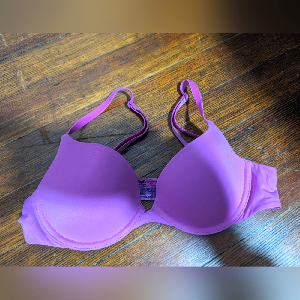 NWT GapBody Favorite Uplift Bra- Size 34A